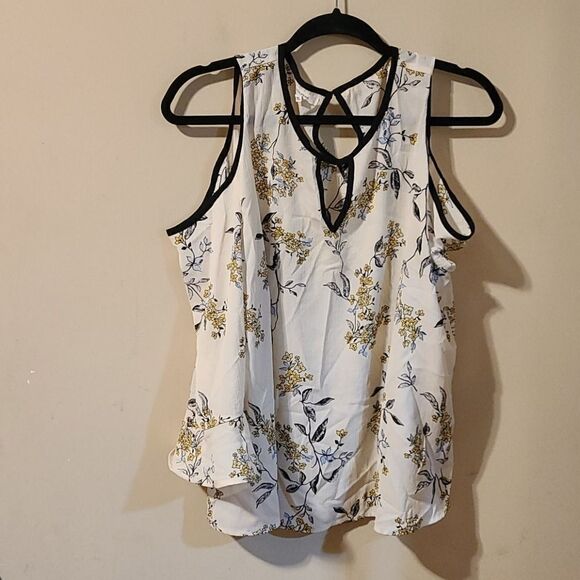 Maurice's top   - Picture 5 of 6